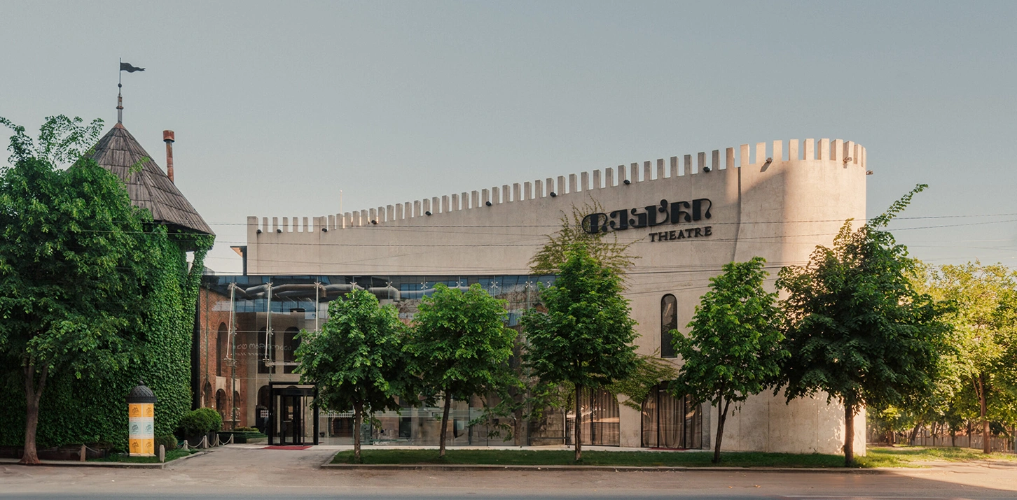 არქიტექტურული ფირმა Studio9-ს პროექტი - თეატრი