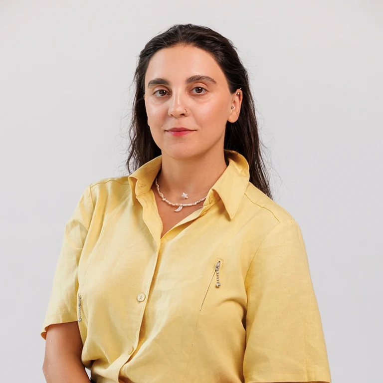 დეა სანაძე